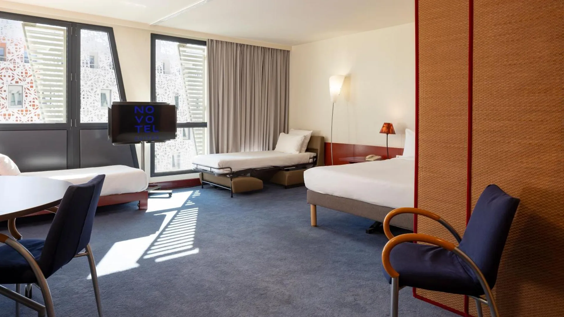 Novotel Suites Marseille Centre Euromed 4*,