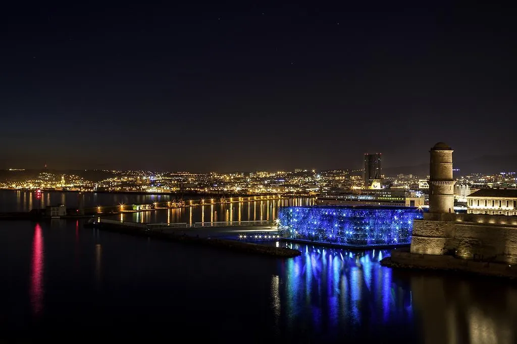 Novotel Suites Marseille Centre Euromed Szálloda