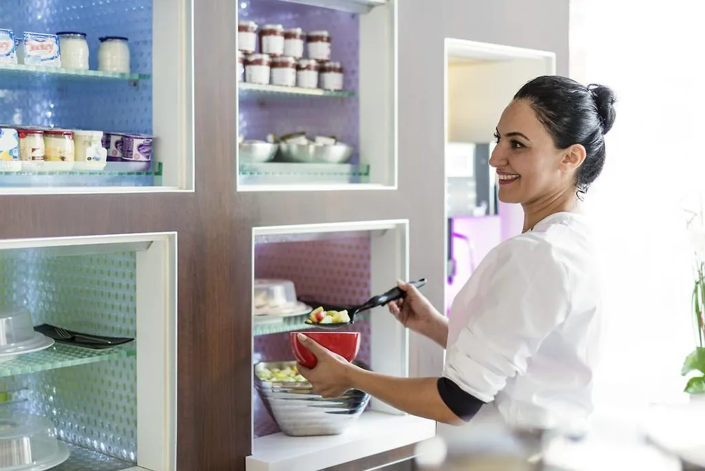 **** Szálloda Novotel Suites Marseille Centre Euromed Franciaország