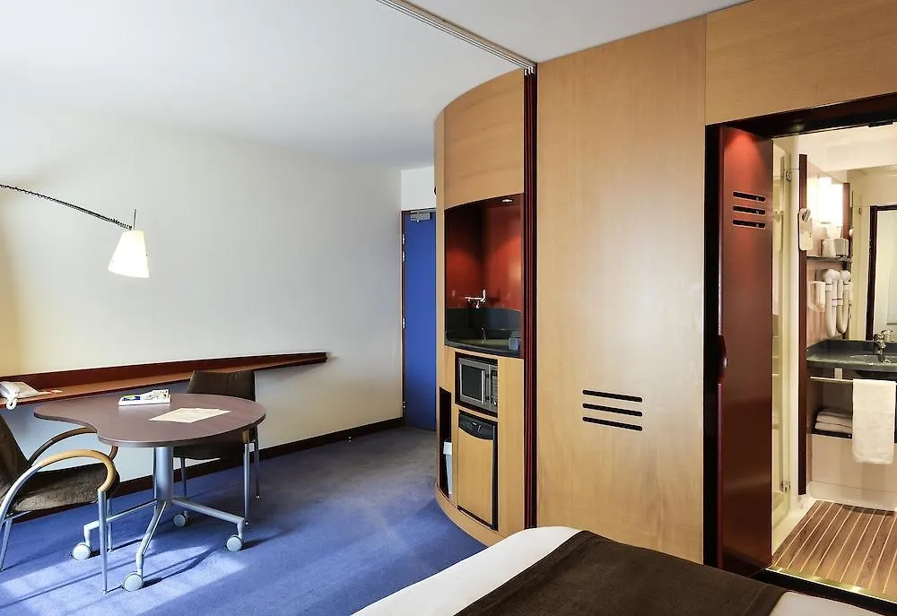 Novotel Suites Marseille Centre Euromed France