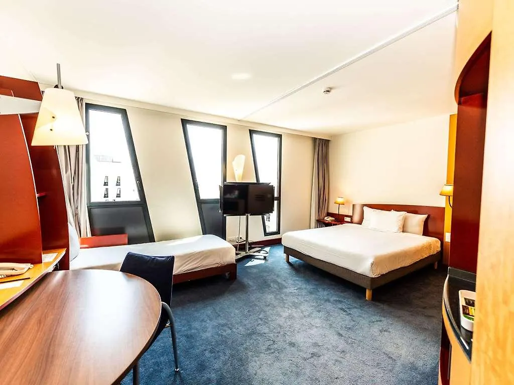 Novotel Suites Marseille Centre Euromed Hotel