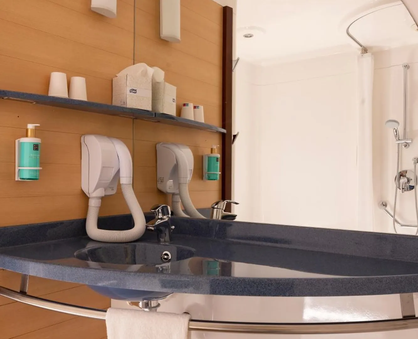 Novotel Suites Marseille Centre Euromed 4*,  France