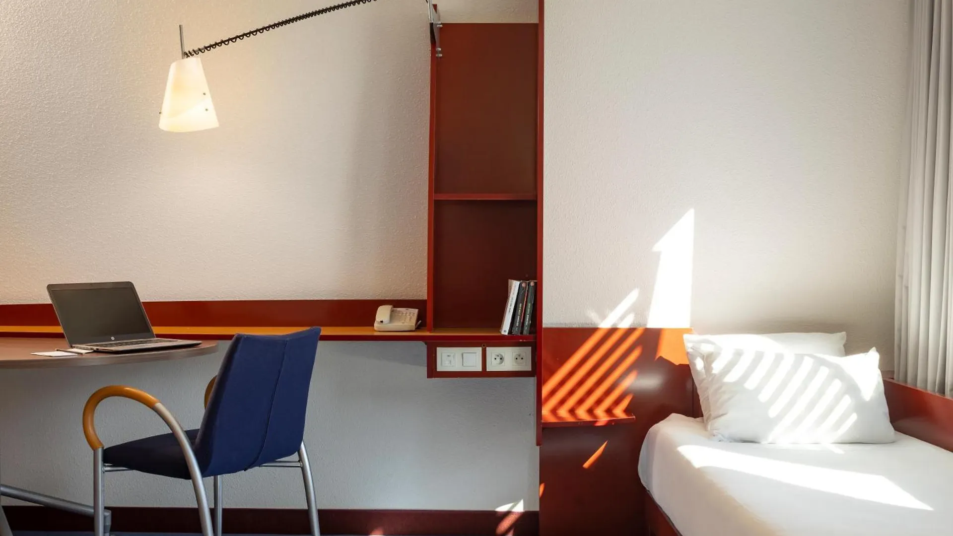 Novotel Suites Marseille Centre Euromed Hotel